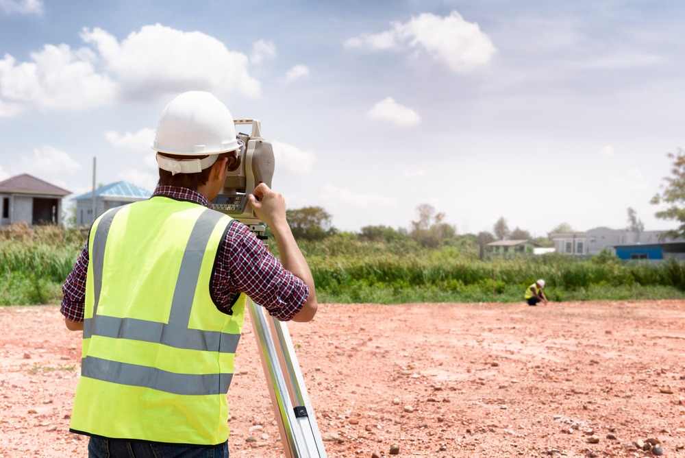 Land surveyor with equipment in Tamil Nadu